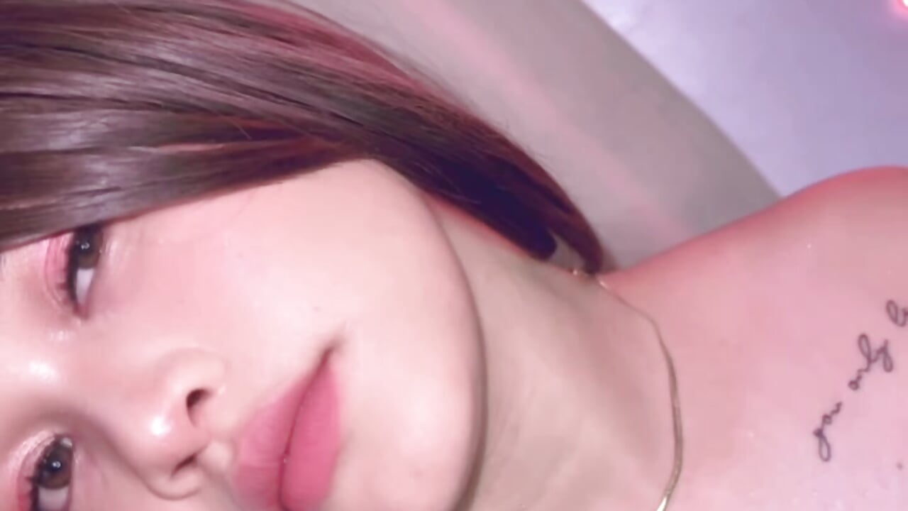 att,k9G7JSrcpA2hQJKonvwcyNMjVO-V0mfirVndr0eubB4 – video af chennybbgirl cam-model