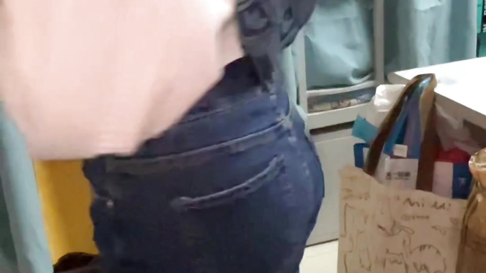 copy_3C6E24F6-FD9D-4D63-AA51-E03DD580A477 - video by a-056 cam model