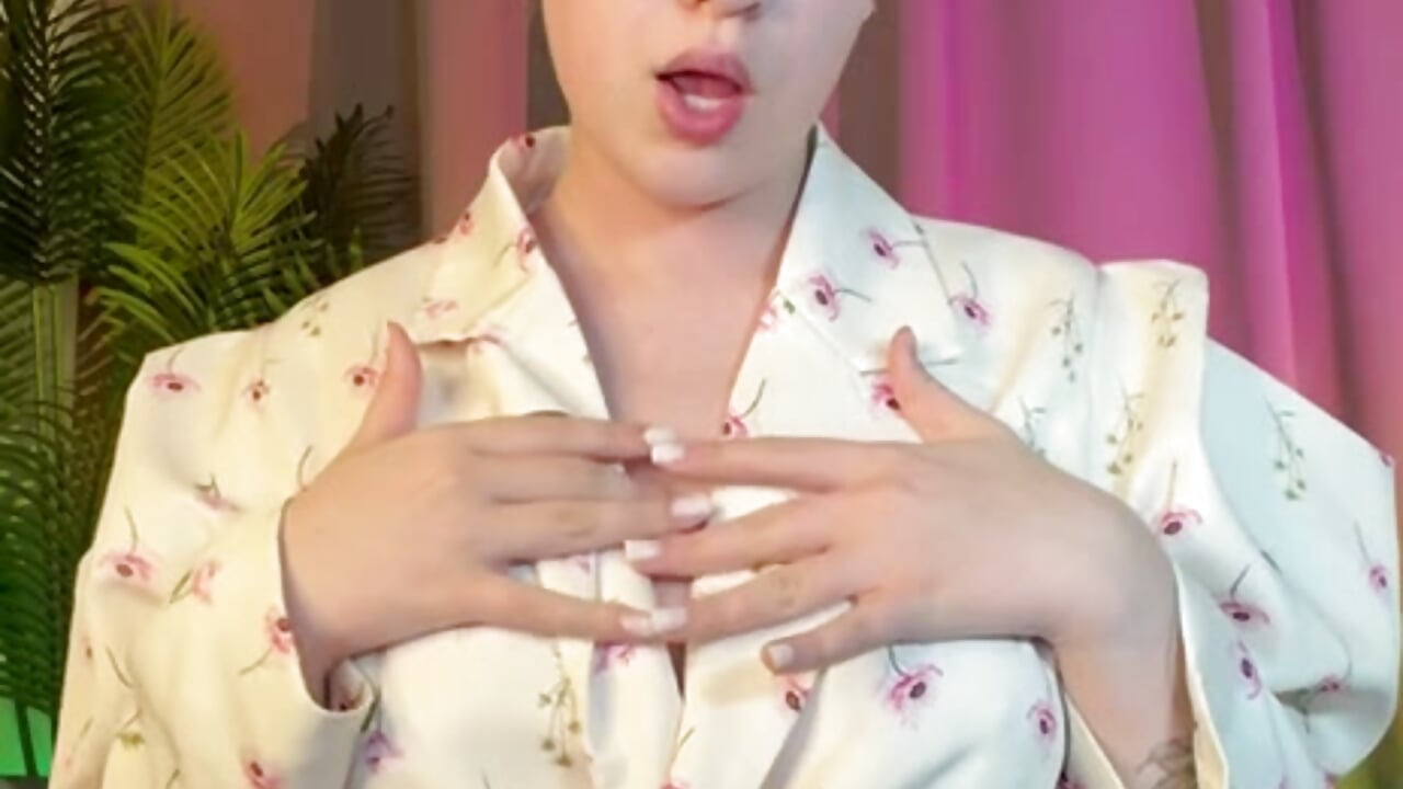 light teasing - Elsie_Cutties adlı kamera modelinin videosu