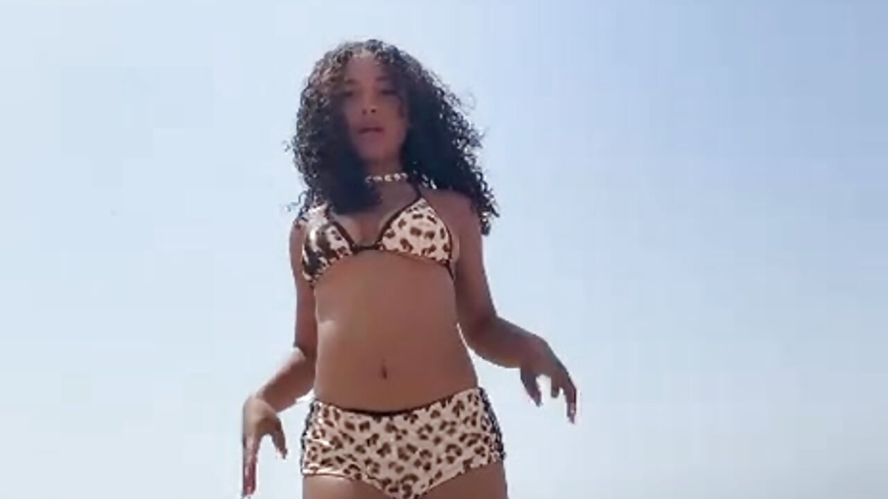 Beach time ;)) - video av OliviaAshhh cam model