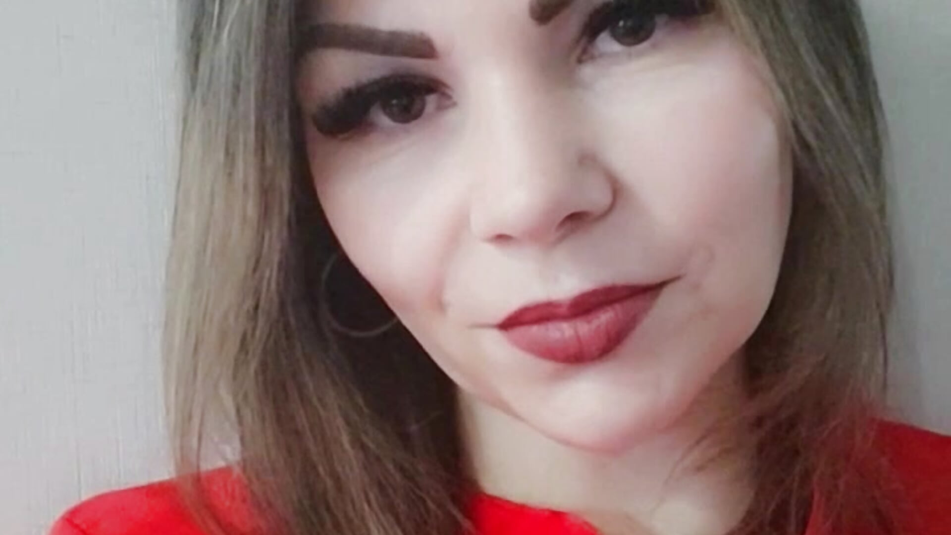 VID_20250515_132423 – video od webkamerové modelky QueenCartyes