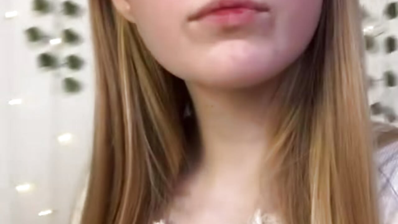 Hello guys 💗 - video by rinavvi cam model