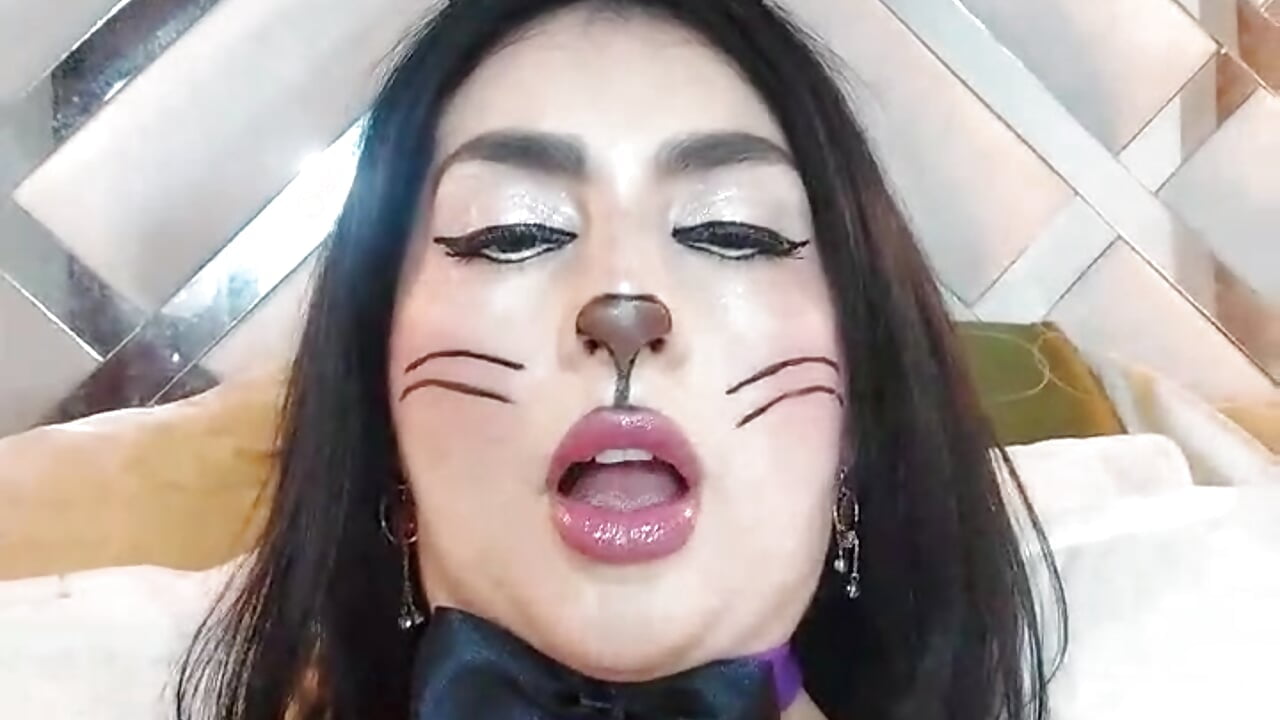 Suck my tits&Drink my milk🥛 - video by LlianneDiamond1 cam model