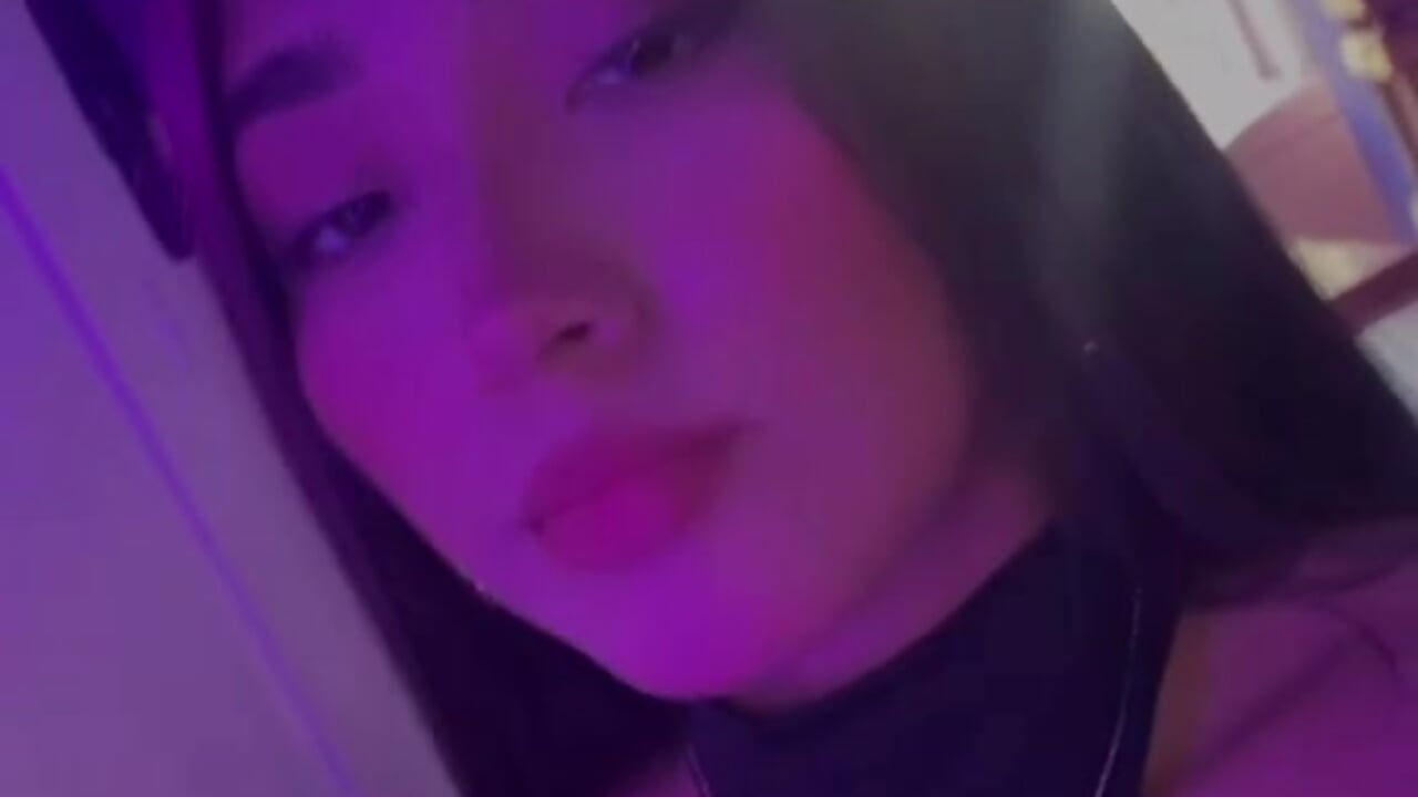 Beautiful on the outside, unforgettable on the inside – video af Mariana_Kalo cam-model