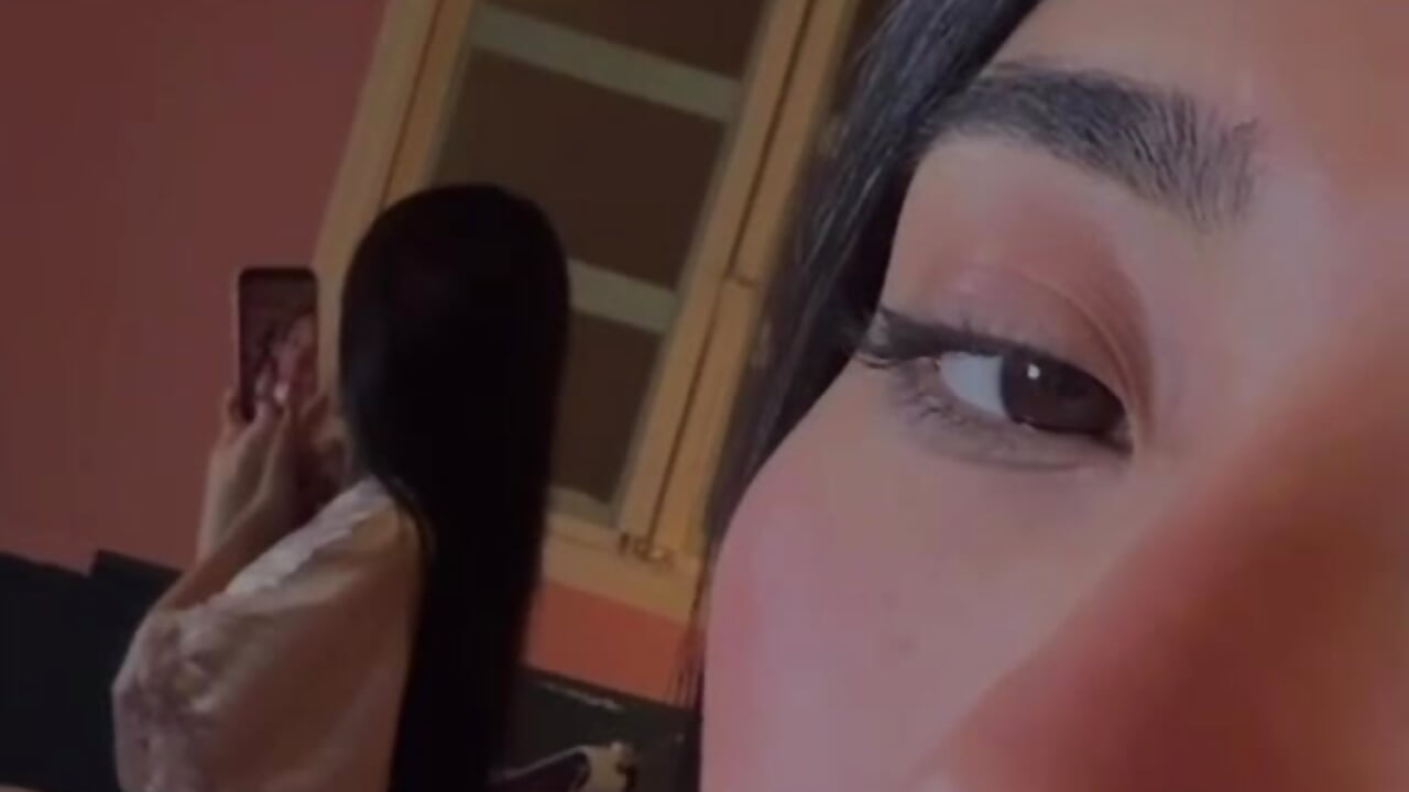 Sometimes I smile... and other times I provoke - video by Mariana_Kalo cam model