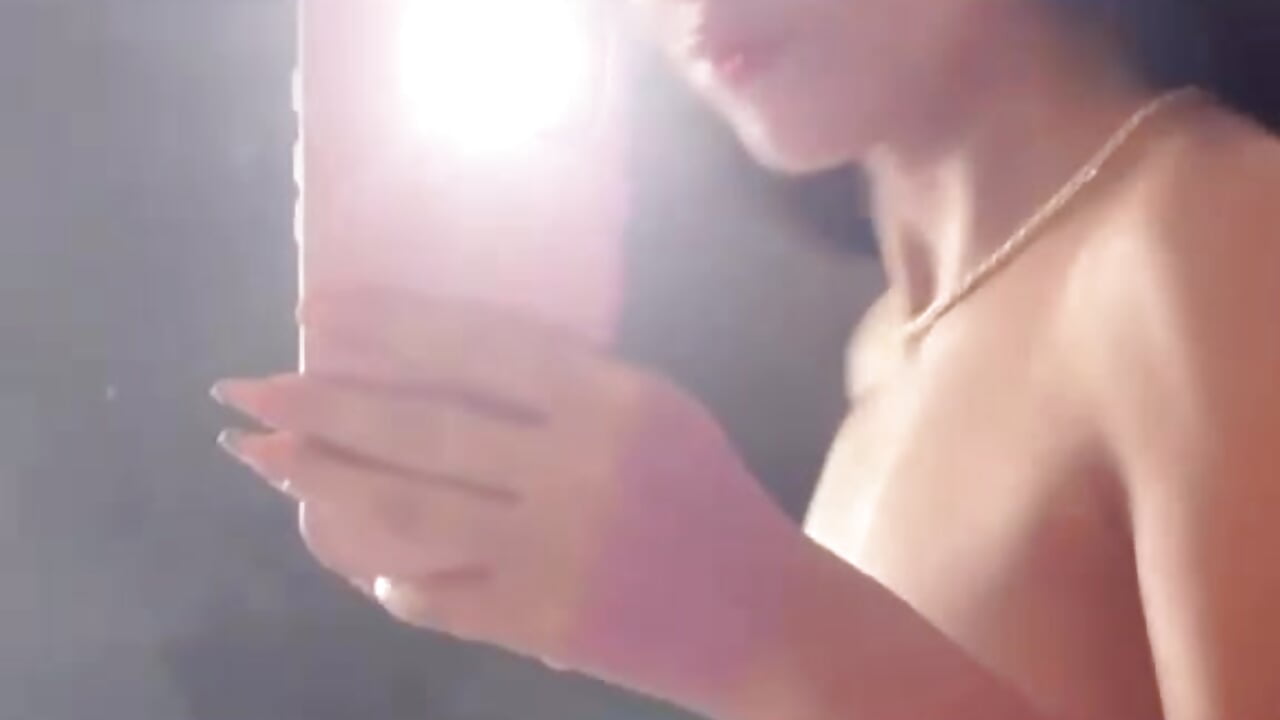 I have that 'something' that cannot be explained... it is felt - video di Mariana_Kalo modella di cam