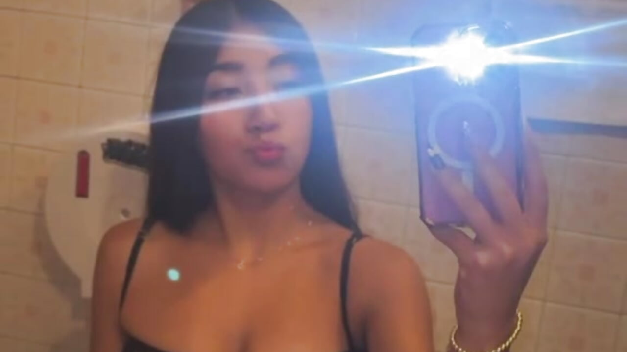 I love places where I can be myself - Mariana_Kalo adlı kamera modelinin videosu