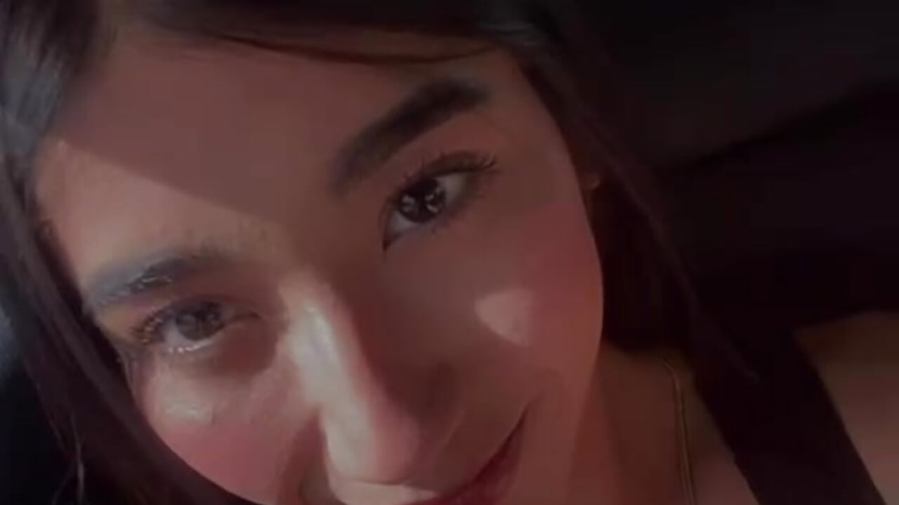 You see me calm... but you don't know what I'm thinking. - video by Mariana_Kalo cam model