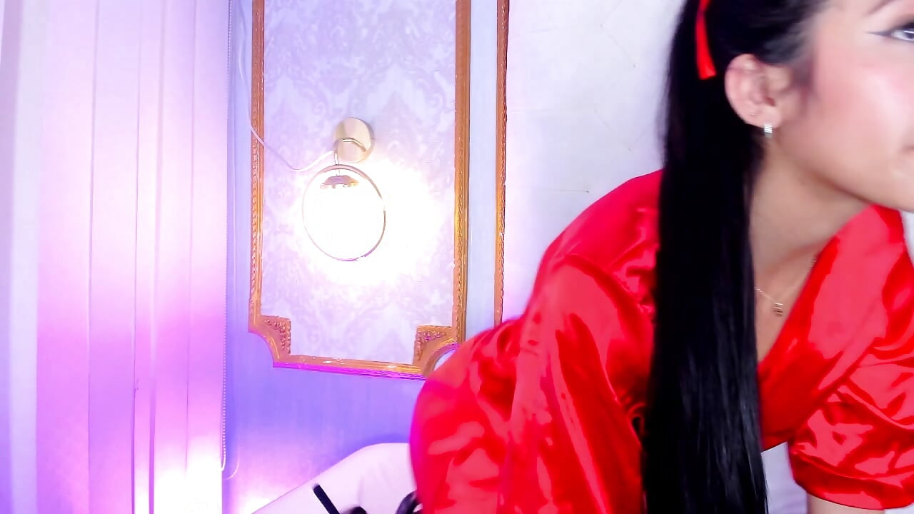 Sophistication is my essence and my hair knows it 🌹💇🏻‍♀️ - ক্যাম মডেল Mariana_Kalo-এর ভিডিও