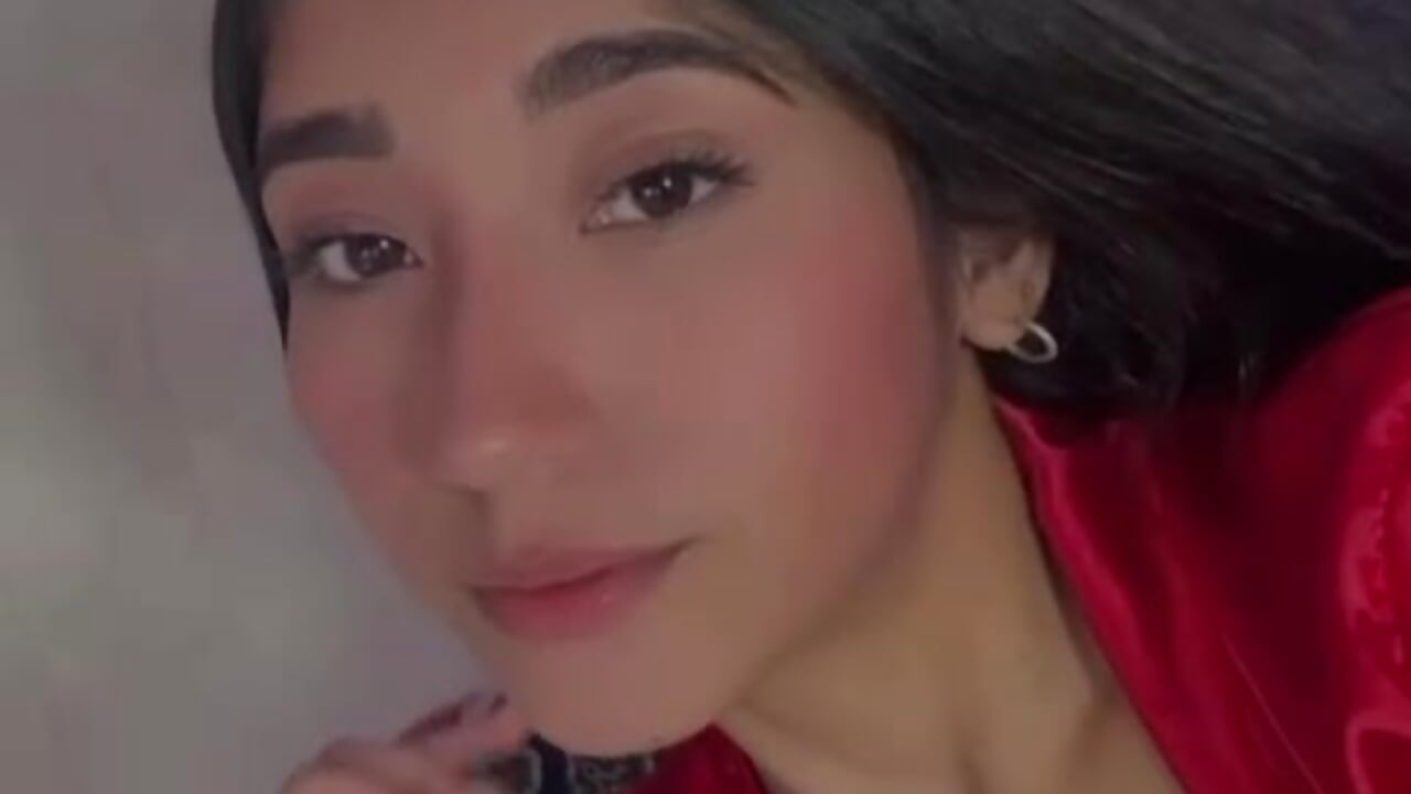 The night suits me better ✨✨ - video của người mẫu cam Mariana_Kalo