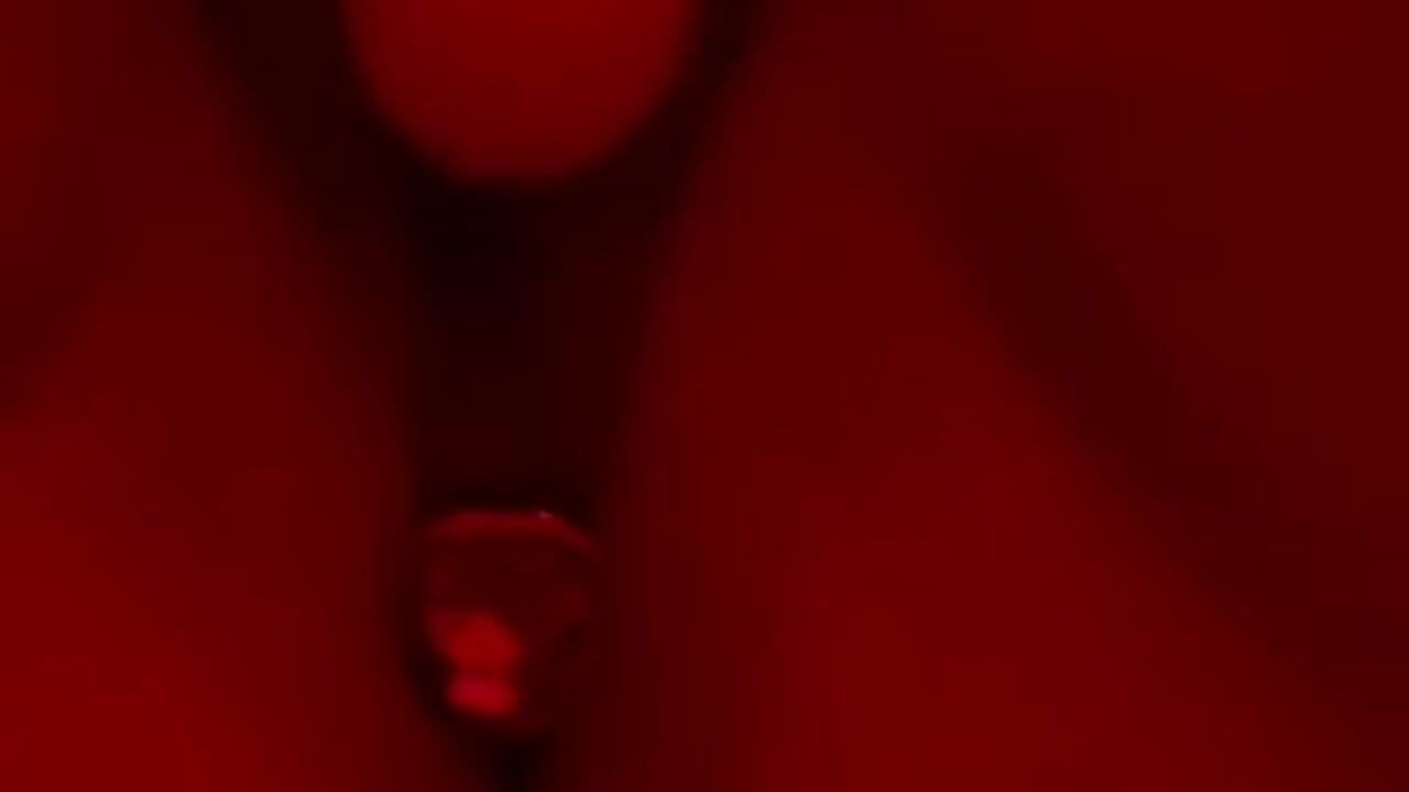 Me divertindo com o Plug e Vibrador 😋💋❤️