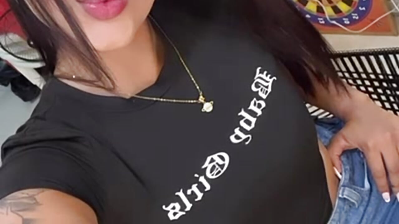 hi welcome - video by SYLVANA_REY4 cam model