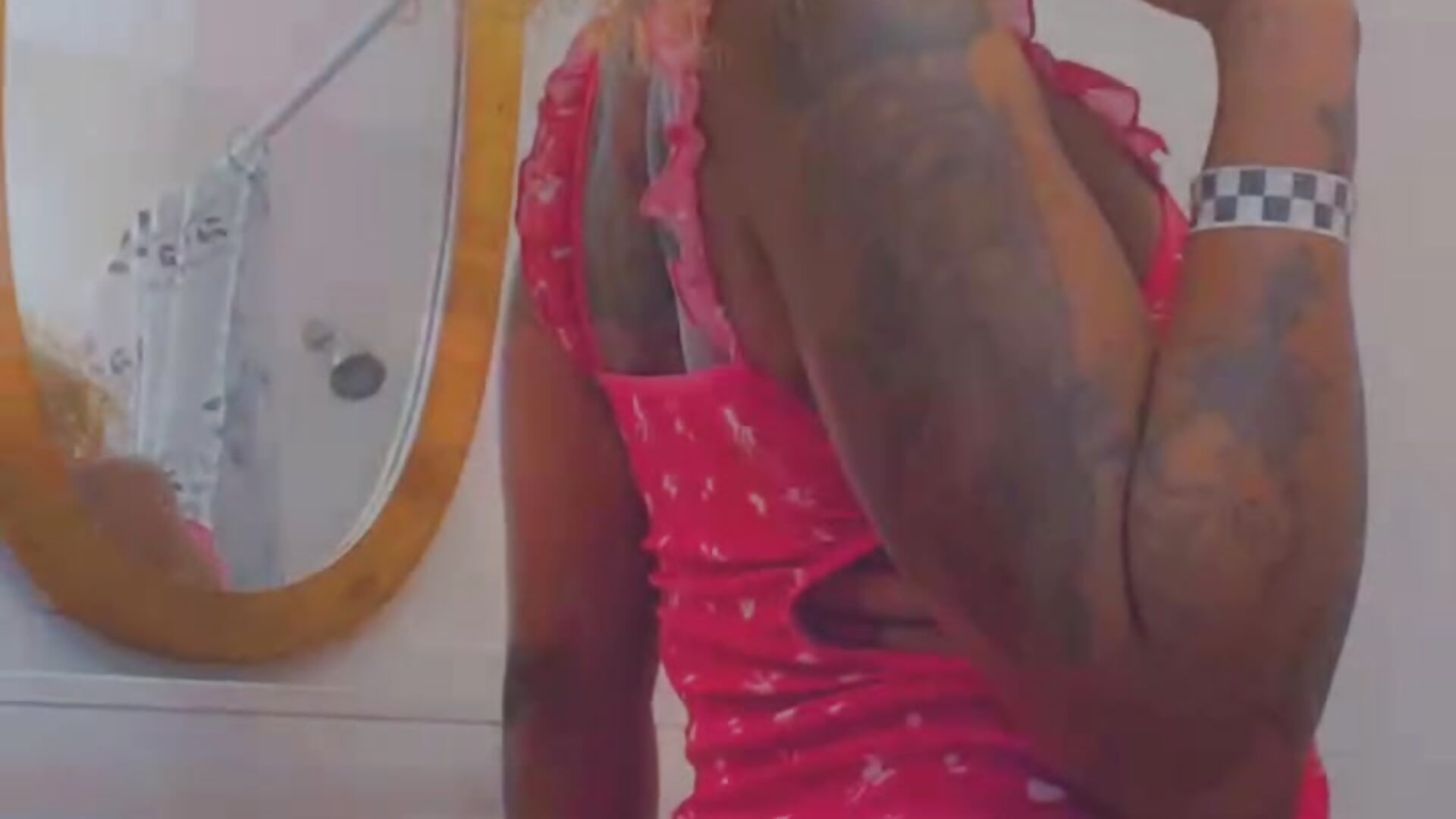 4A75C323-8CC5-4F6E-87EF-6F349FE938DD – video af bajankween cam-model