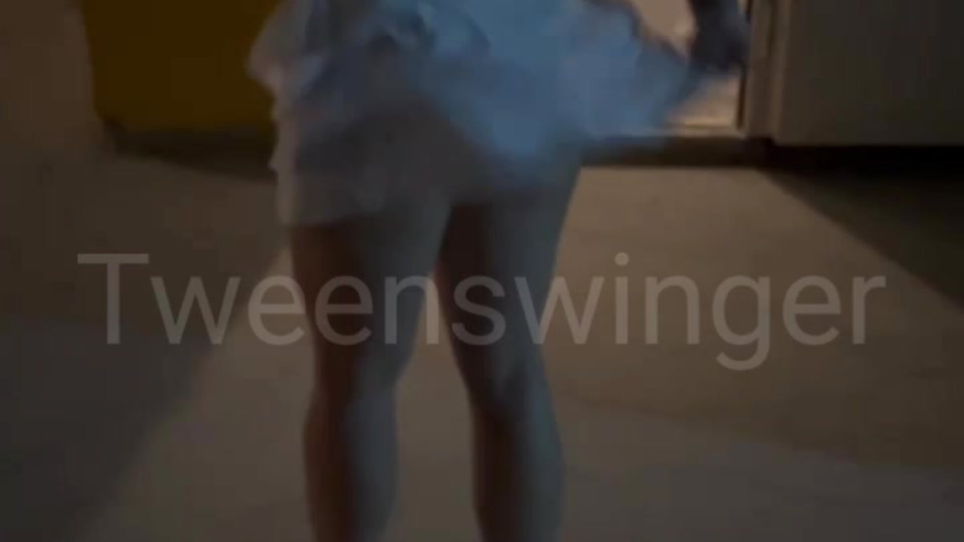 ALEXA & ALEX Otoparkta sex yaparken komşulara yakalandık. - video by tweenswinger cam model