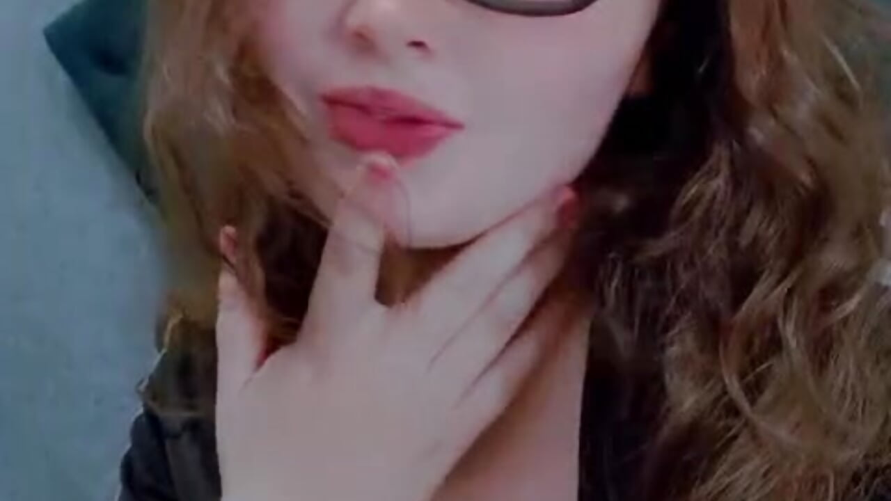 Cute young girl - video by Vic_Taylor cam model
