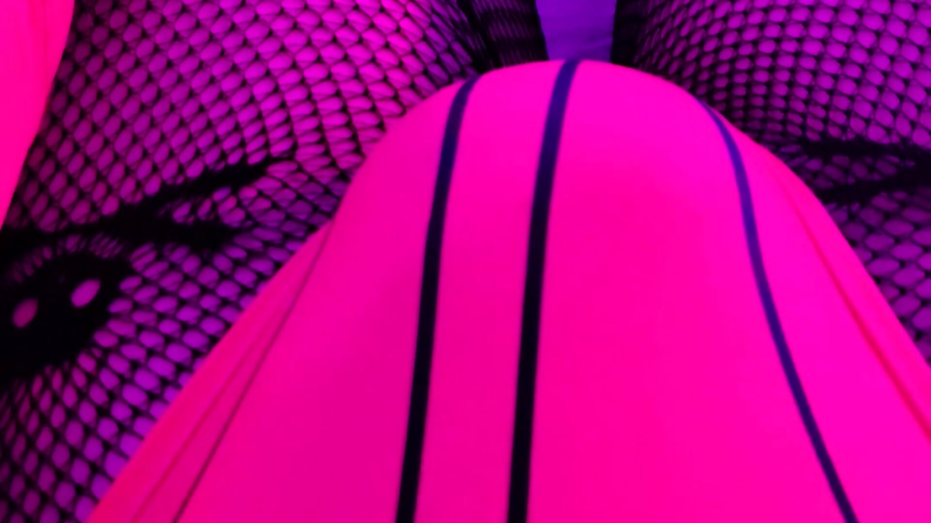 Vídeo em tendência de modelo na câmara Yo_Adonitology 682