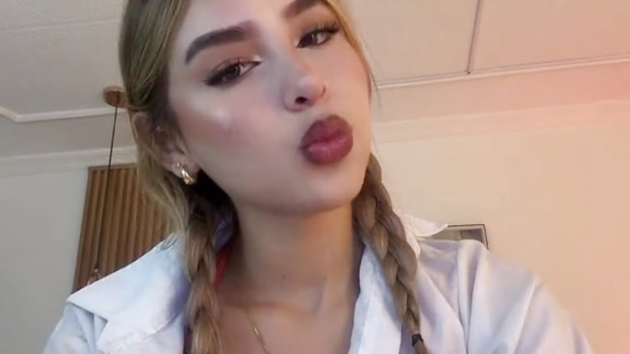 💋 - video by Nallah_ cam model