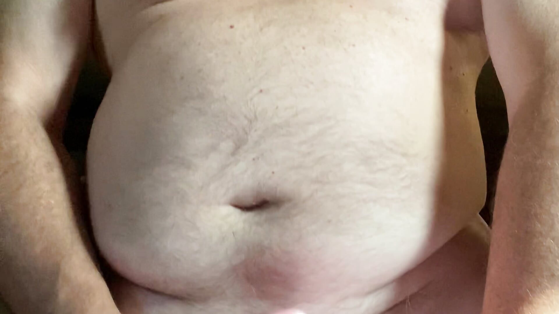 Riding and cumming a big load - video by texyankee cam model