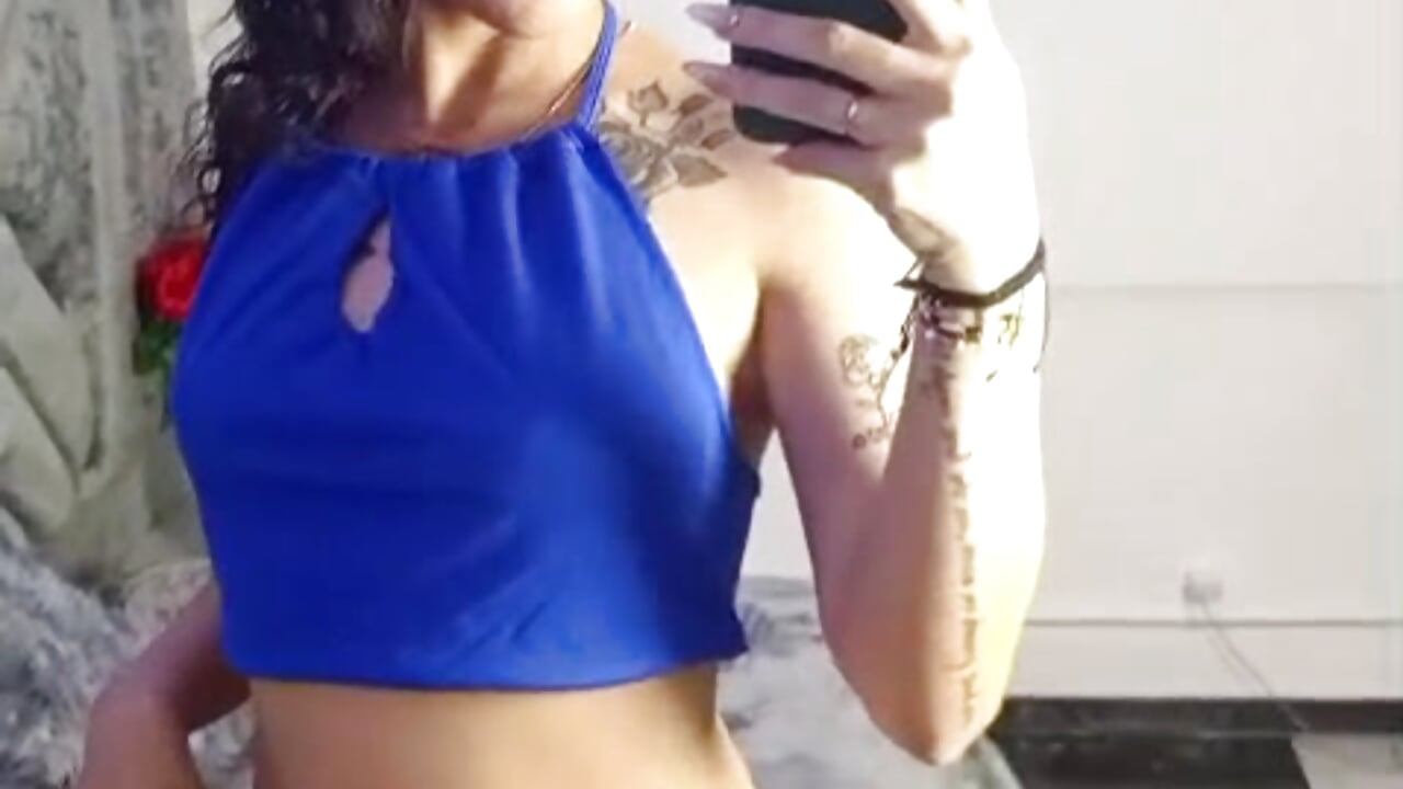 Do you Think that i look pretty ? - video by Candy_dim cam model