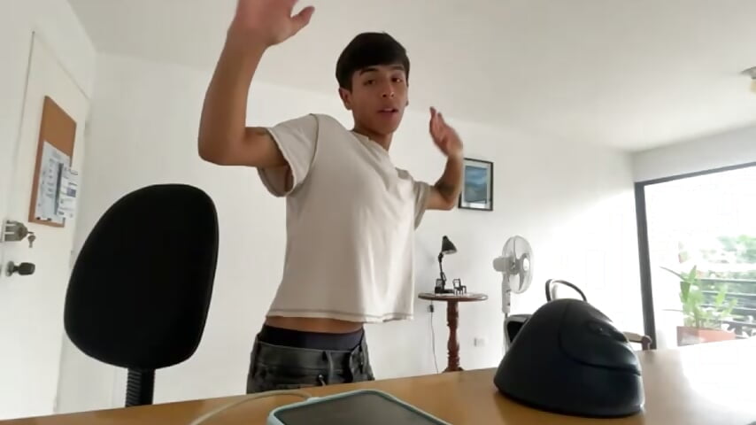 Public Show - video oleh model kamera rauwsebs_