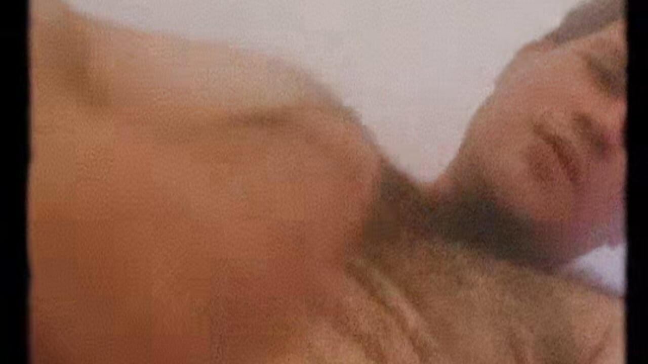 Snapchat-15810904 - video av big_bearr cam model