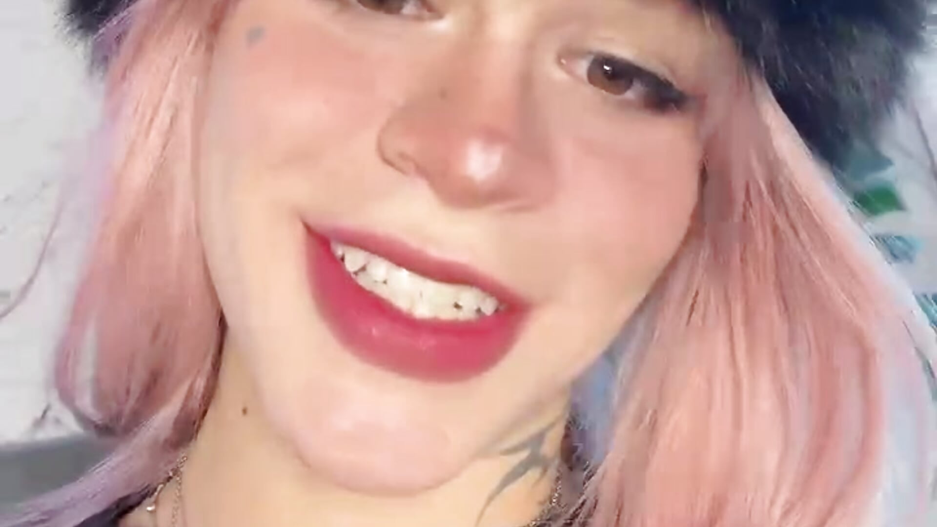 1000378092 - video by scarleettwolff cam model