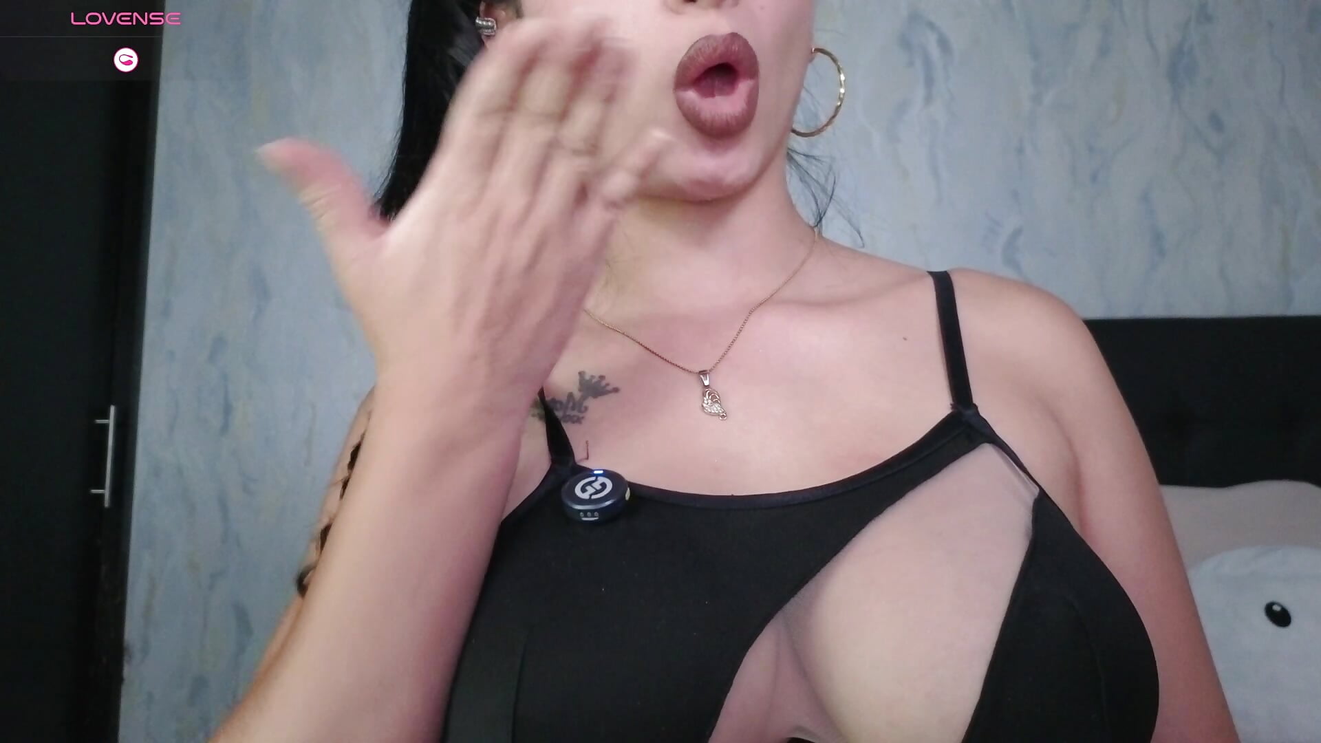 ⭐️ – video modela na kameri SophieXo