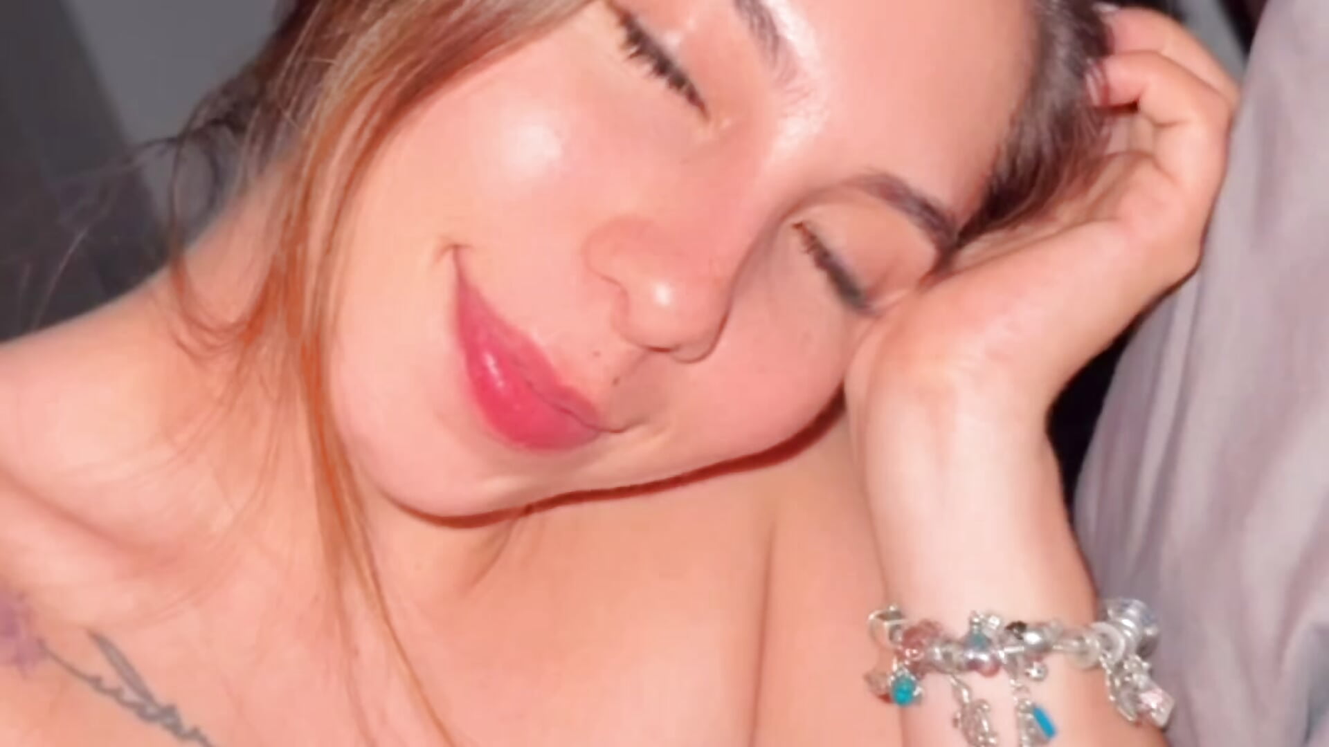 Sweet dreams to you😘– Ashley-Whitee kameramodell videója