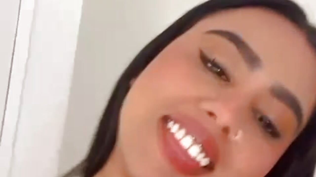 Make me smile! - video by CharlottePetitte cam model