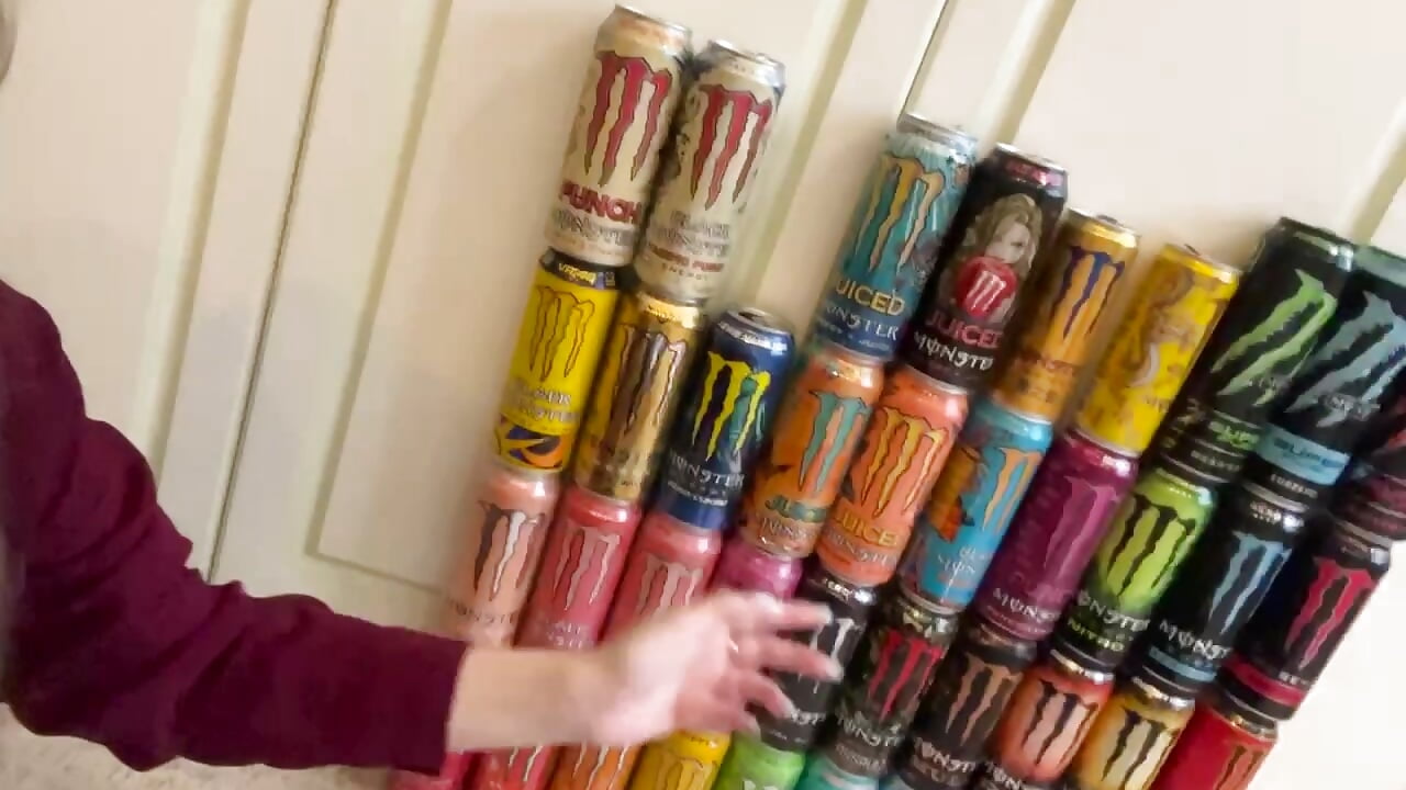 charlie and cans - video by HaleySun cam model