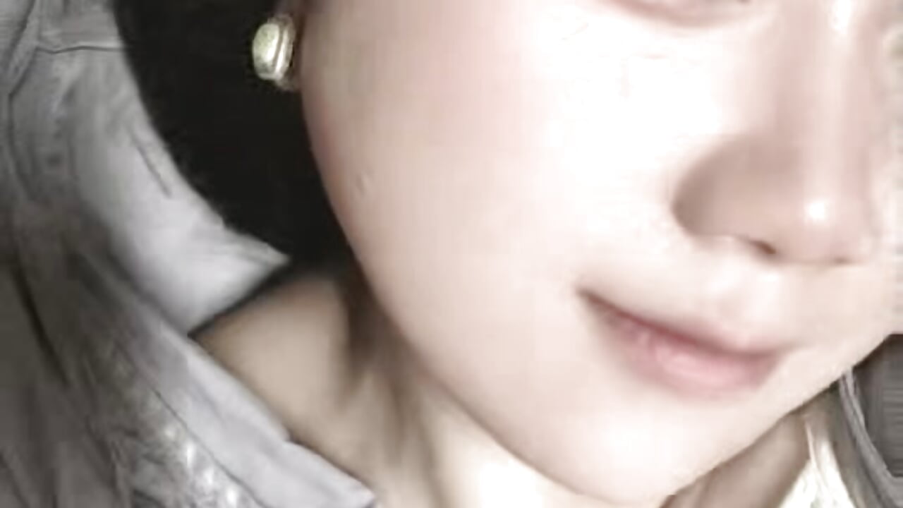 2 - video by Momo-9988 cam model