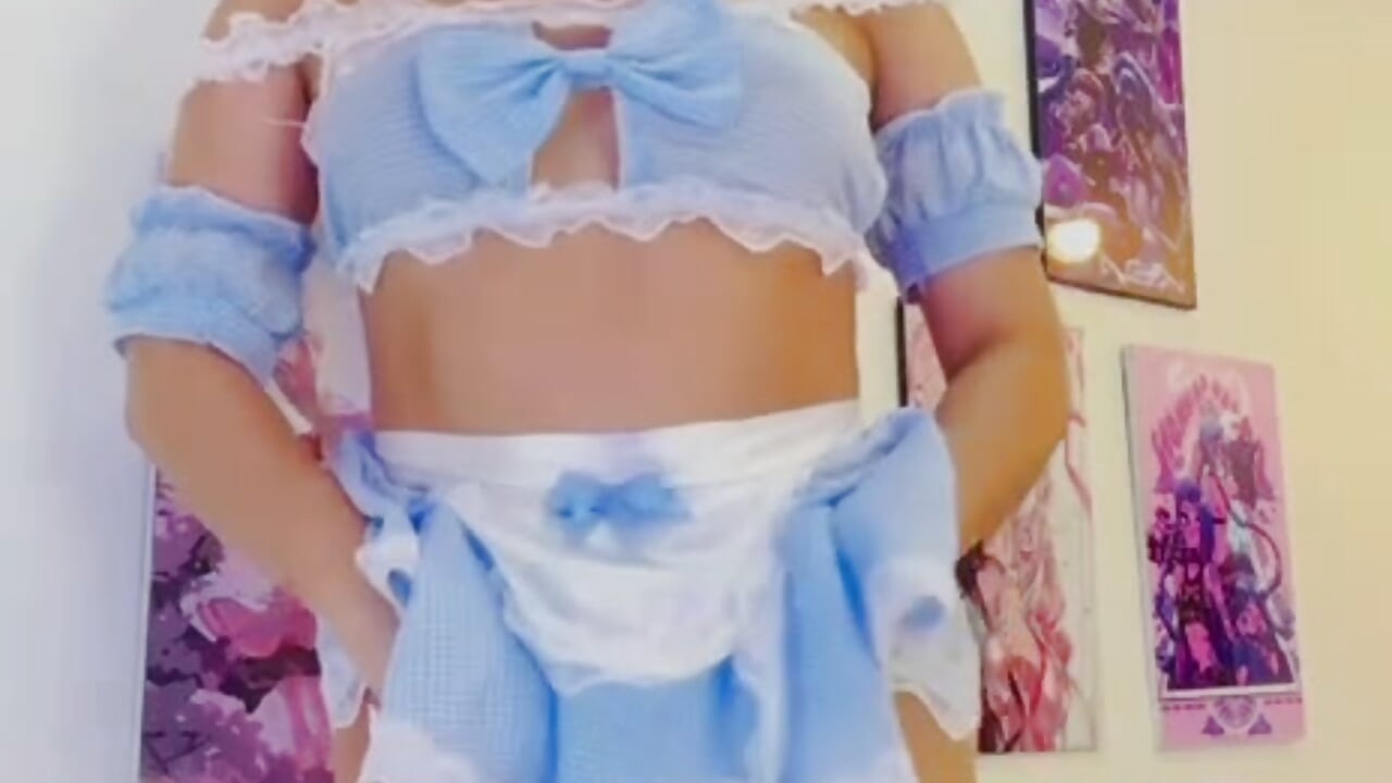 beautiful emily with a cute and sexy outfit and a nice ass to show👀🥵🍑 - video của người mẫu cam emily__walker