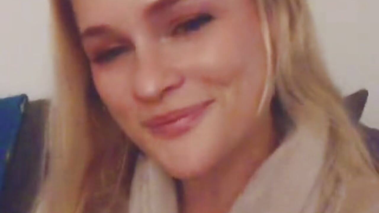 v09044g40000cp2elgfog65udub6164g – видео вебкам-модели Sweet-TessaXX