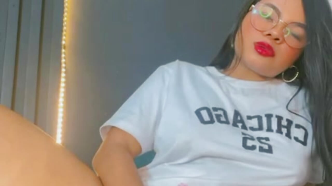 f74bbc0a-729e-4a07-a14f-0c26514f897a - video by britanny-stone cam model