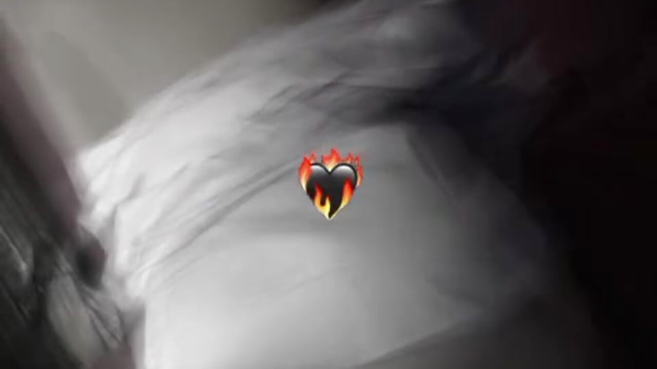 ¿UN BAILESITO? - video by SweetCumX2 cam model