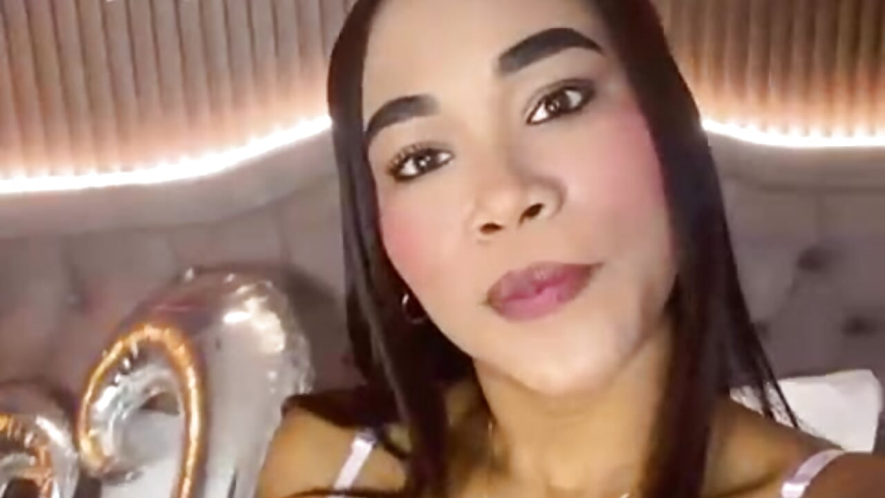 ♥ HAPPY SAN VALENTINE ♥ - video oleh Tiffany__charm_ kamera model