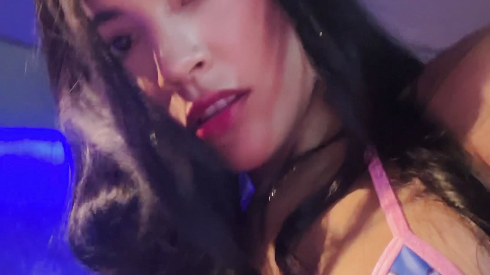 ❤️ - video Emely1305 kameramallilta