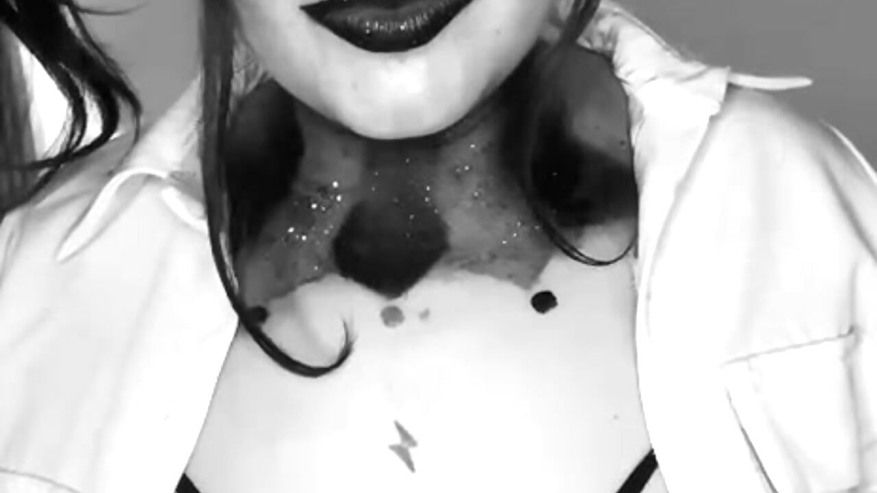 I'm a little crazy - video by Nina_Rouge7 cam model