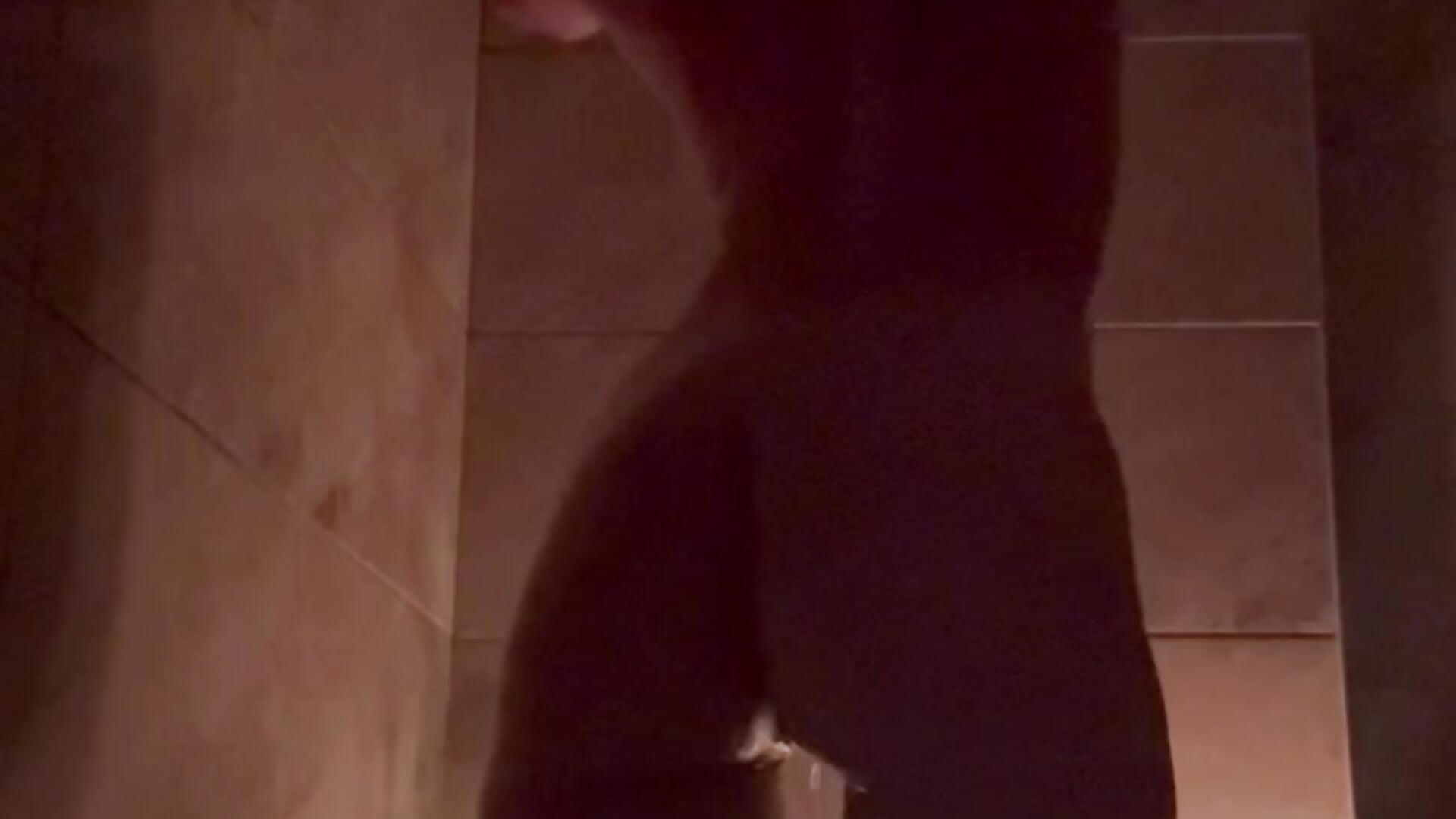 Join me ❤️ lets have a shower - فيديو من EvieeRosie موديل الكام