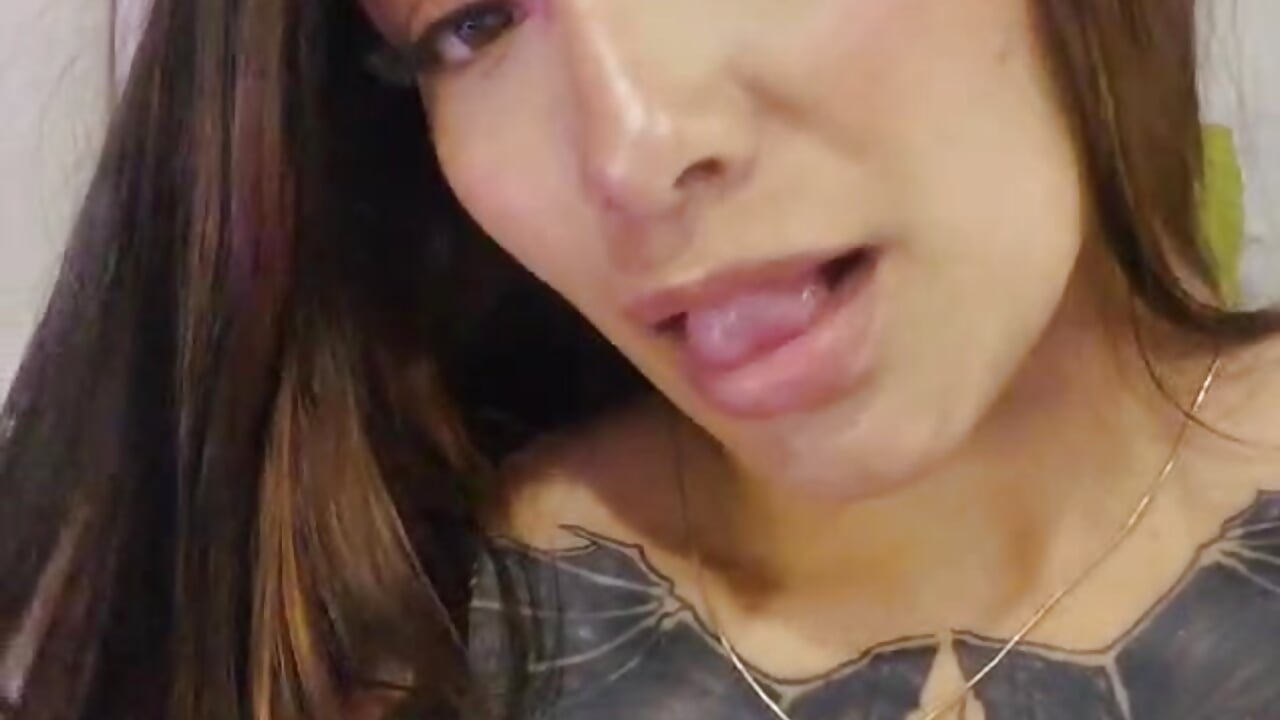 WhatsApp Video 2024-10-28 at 9,52,50 AM - video by NahomyPearson cam model