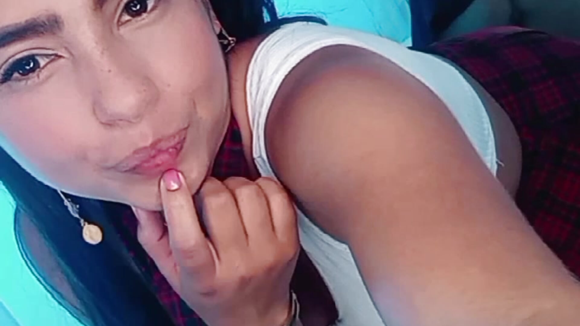 1000071996 - video by NileveSantanna cam model