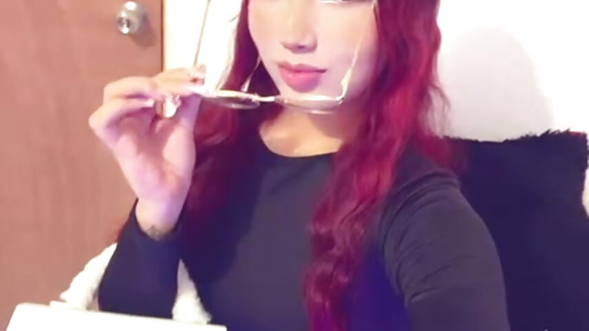 Happy new year guys 🤞🏻 - video by Charlotte_hall_ cam model