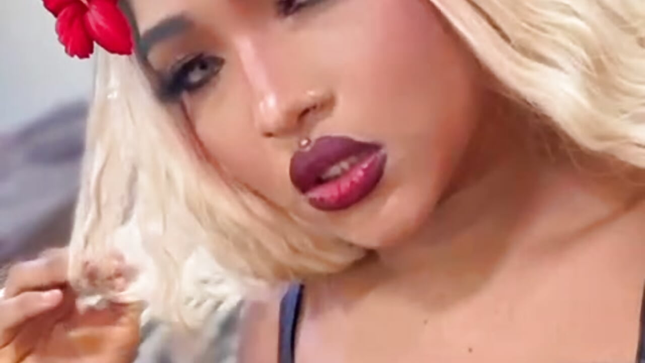 M I C H E L - video by AuroraRoss cam model