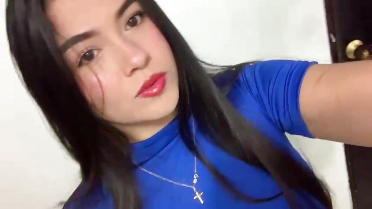 Hii 🌸 - video by Posie_barlow cam model