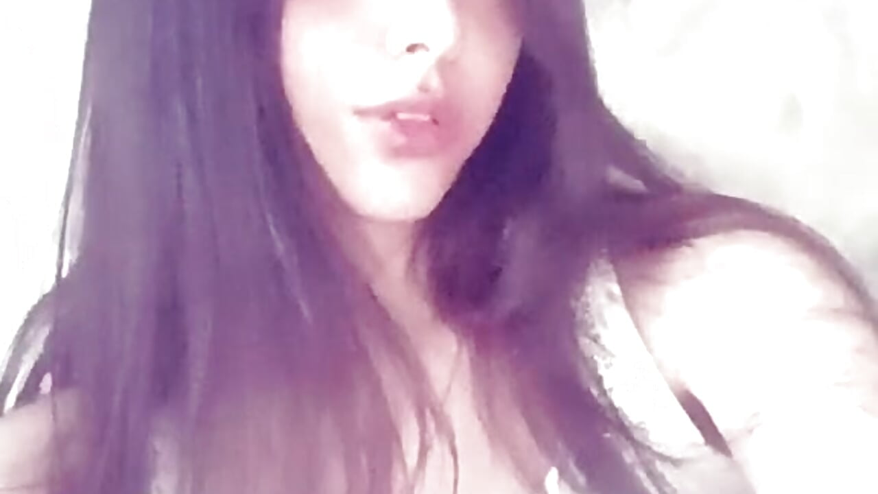 I'm new here) I pout, you like it) - video by TifGold cam model