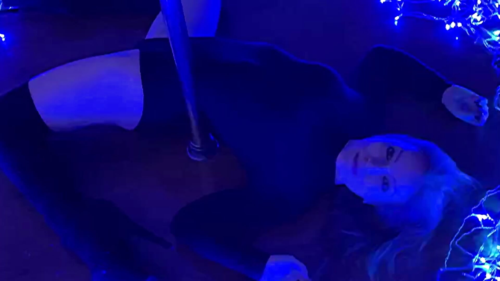 Blueberry sparks of the night - video oleh Tiffany_Bates kamera model