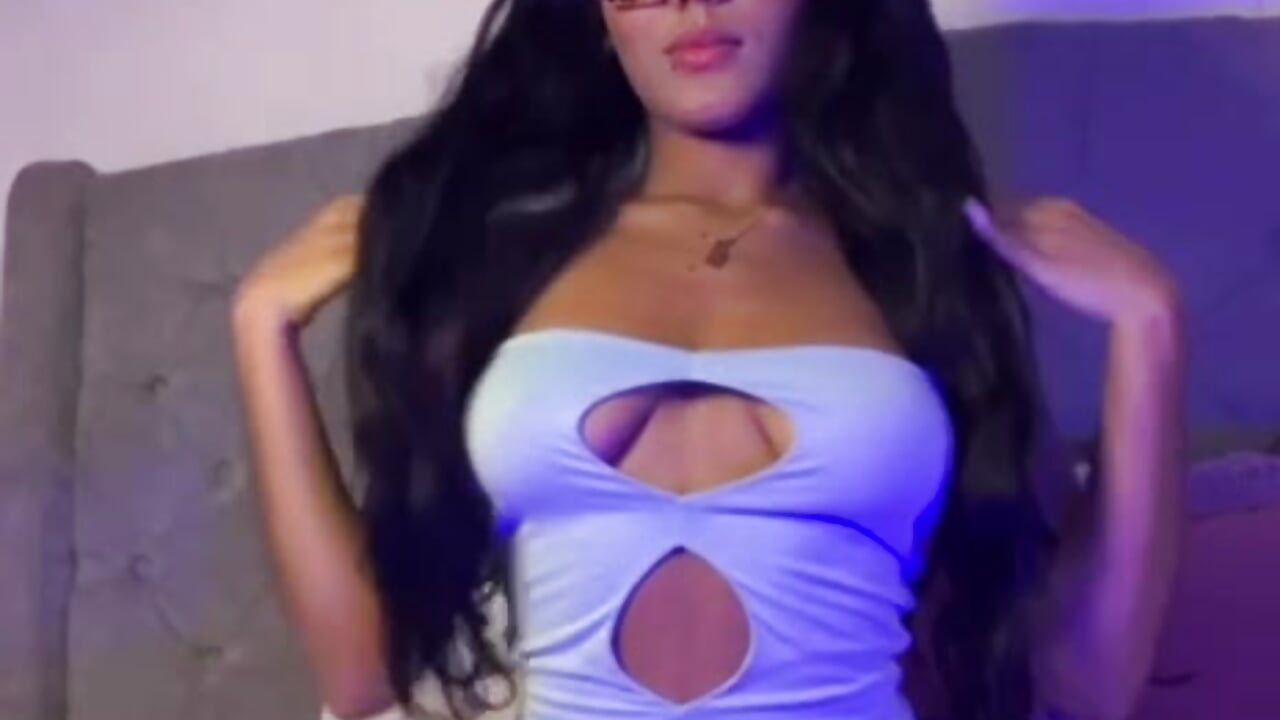 🔥 A little bit of me - KelaniSilva adlı kamera modelinin videosu