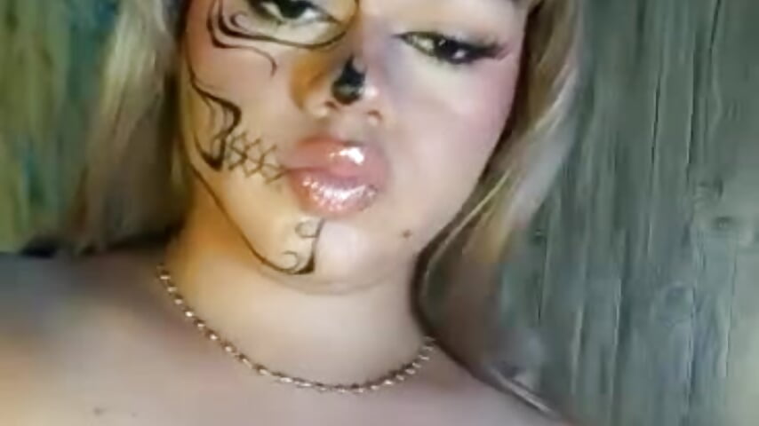 “Sin begins with a smile.”🔥🤤 - Vídeo de Tiffany_deluxe, modelo de vídeos