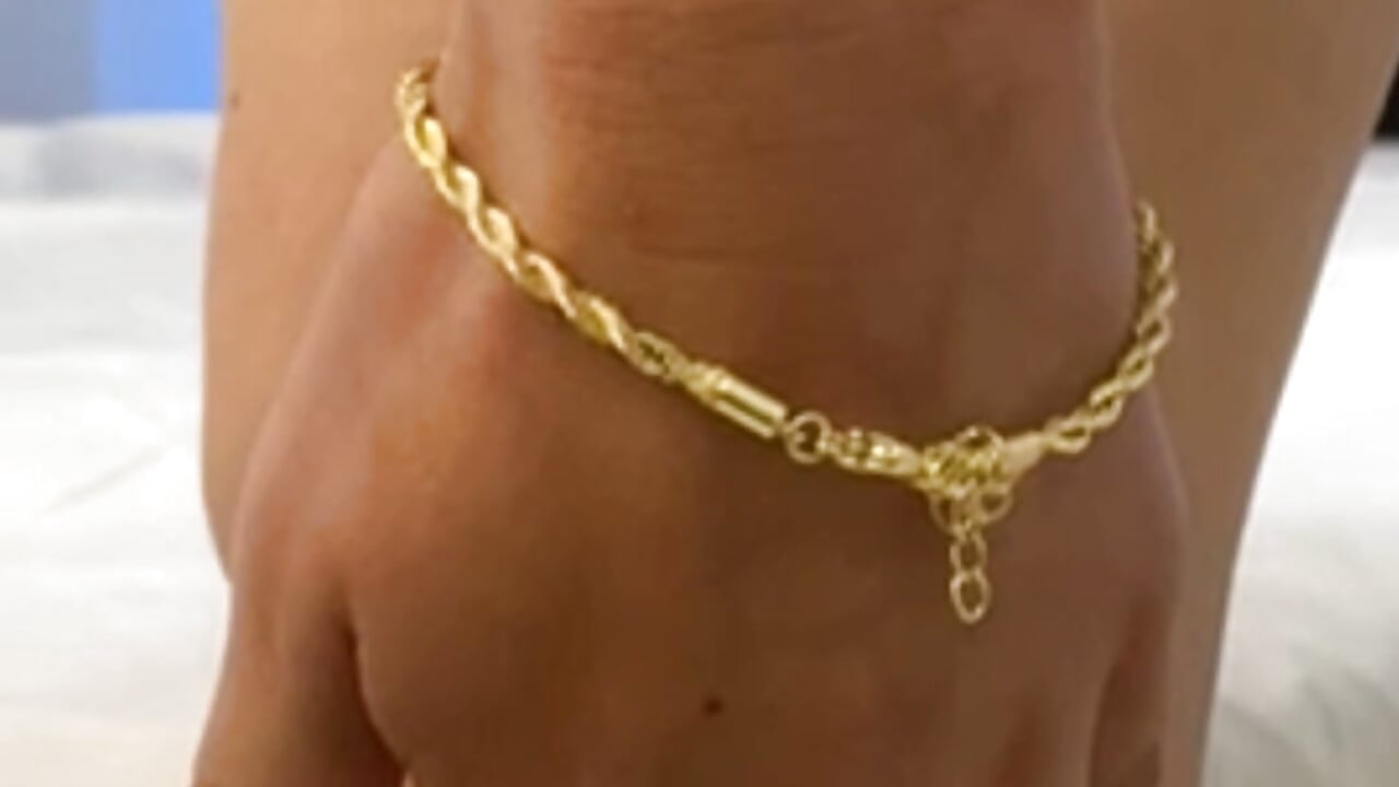 YOU FAVORITE WOMAN - video by charlotte_bennet cam model