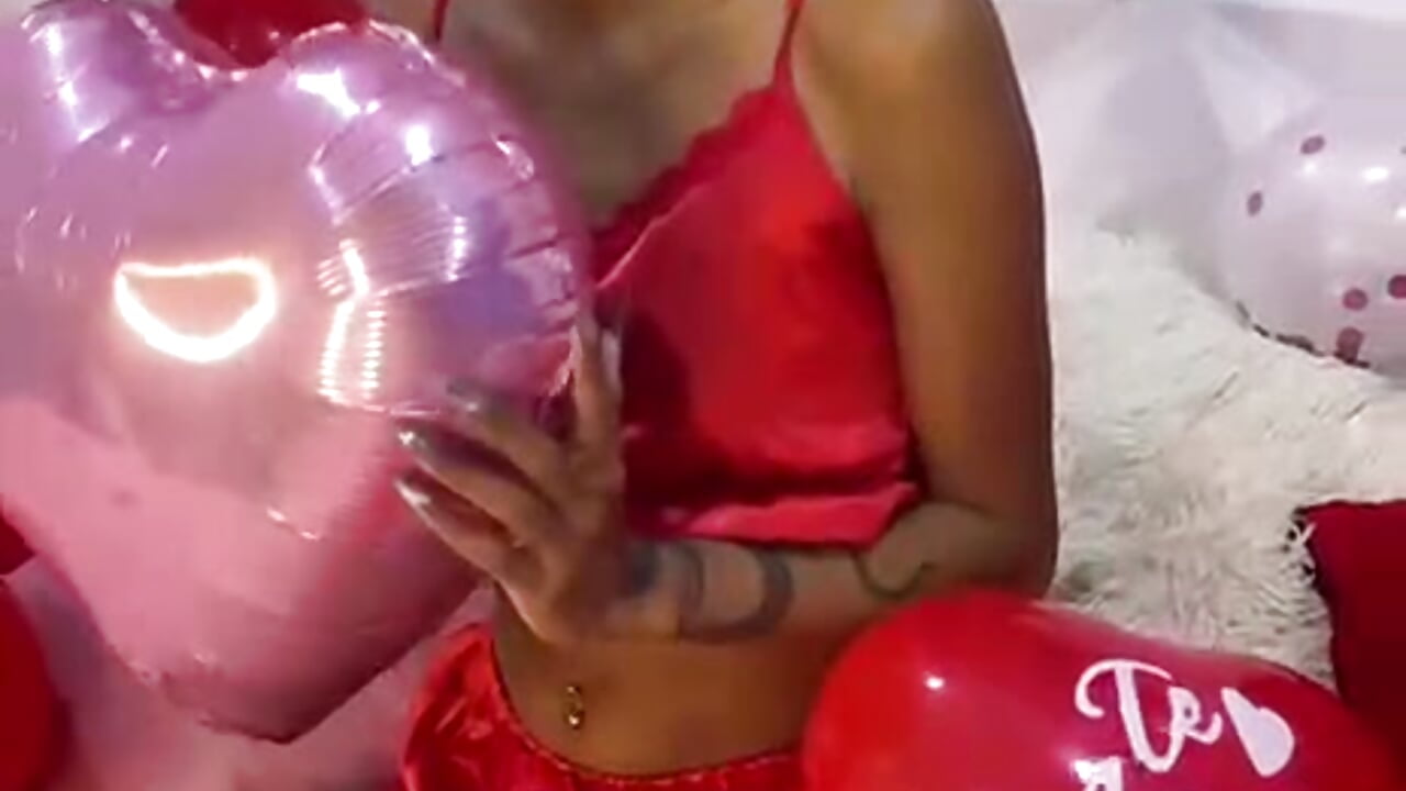 happy valentine 💟💗 - video của người mẫu cam adisson_petite1